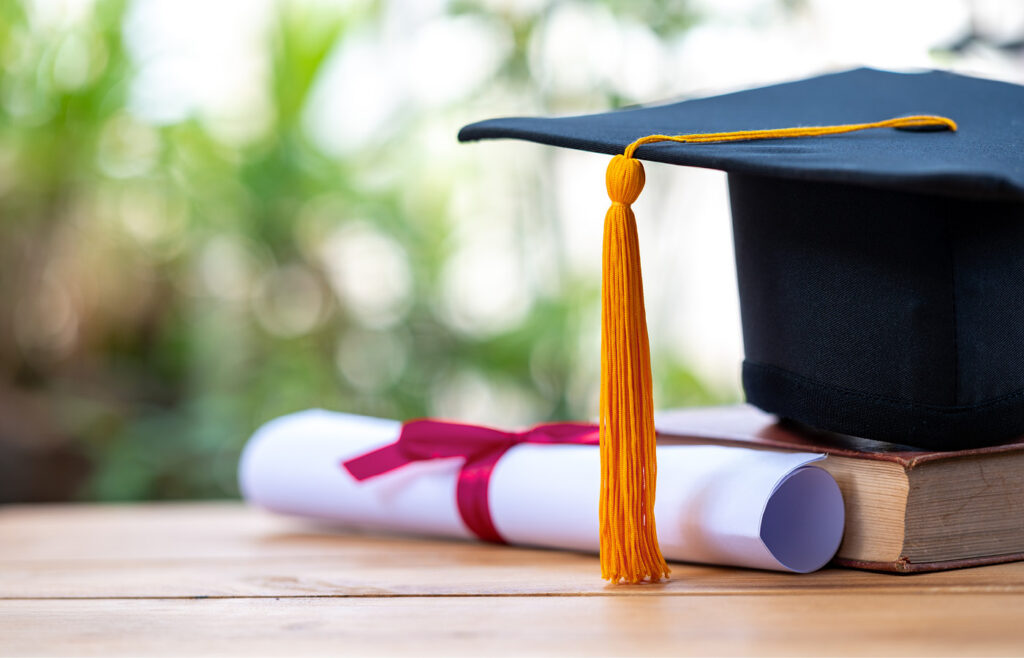 أطروحة دكتوراه في الرياضيات