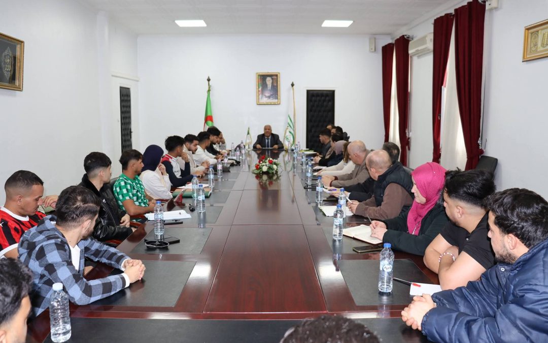 لقاء تنسيقي بين إدارة جامعة البليدة1 وممثلي الطلبة