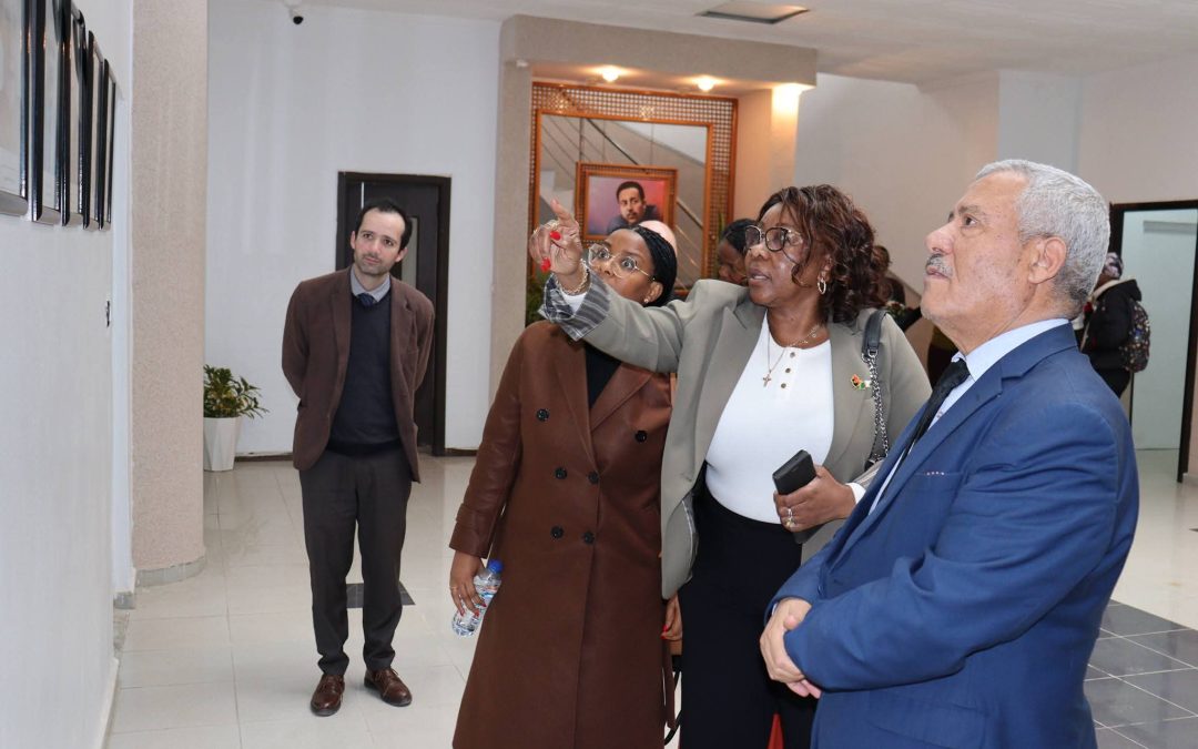 جامعةُ البليدةِ 1 تَستقبلُ مُستشارةَ سِفارةِ أَنغولا وتُؤكِّدُ دَعمَها للطَّلَبةِ الدَّوليِّين