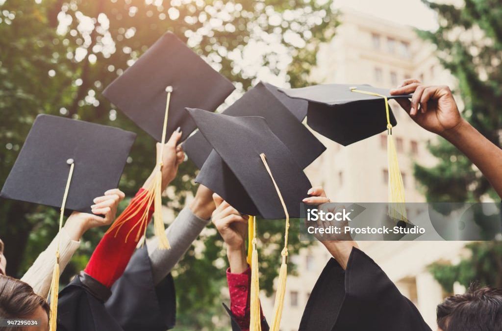 إعلان عن مناقشة أطروحة دكتوراه